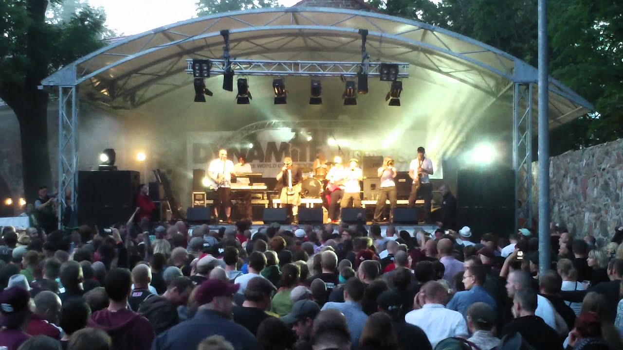Mr Review Live @This is Ska 2012 - Prejudice