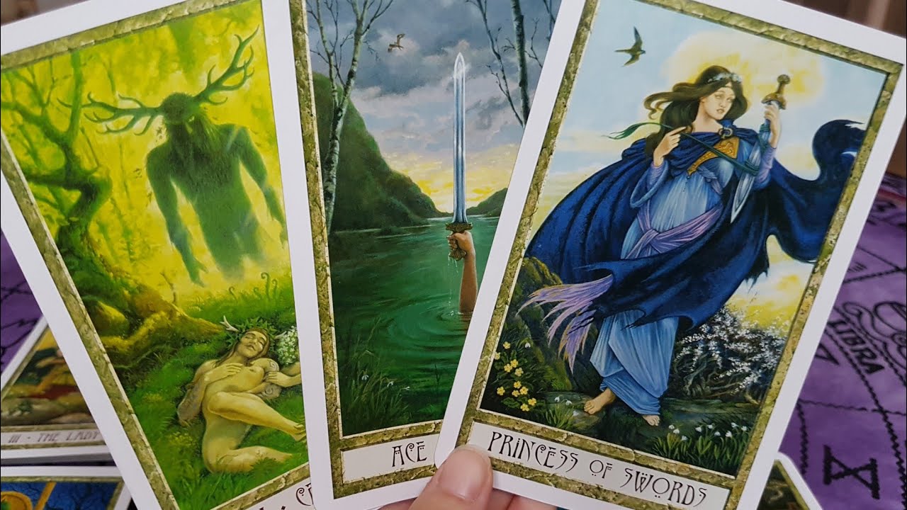 Pisces July 2018 Love & Spirituality reading - PATIENCE, THEY ARE AWAKENING! ♓