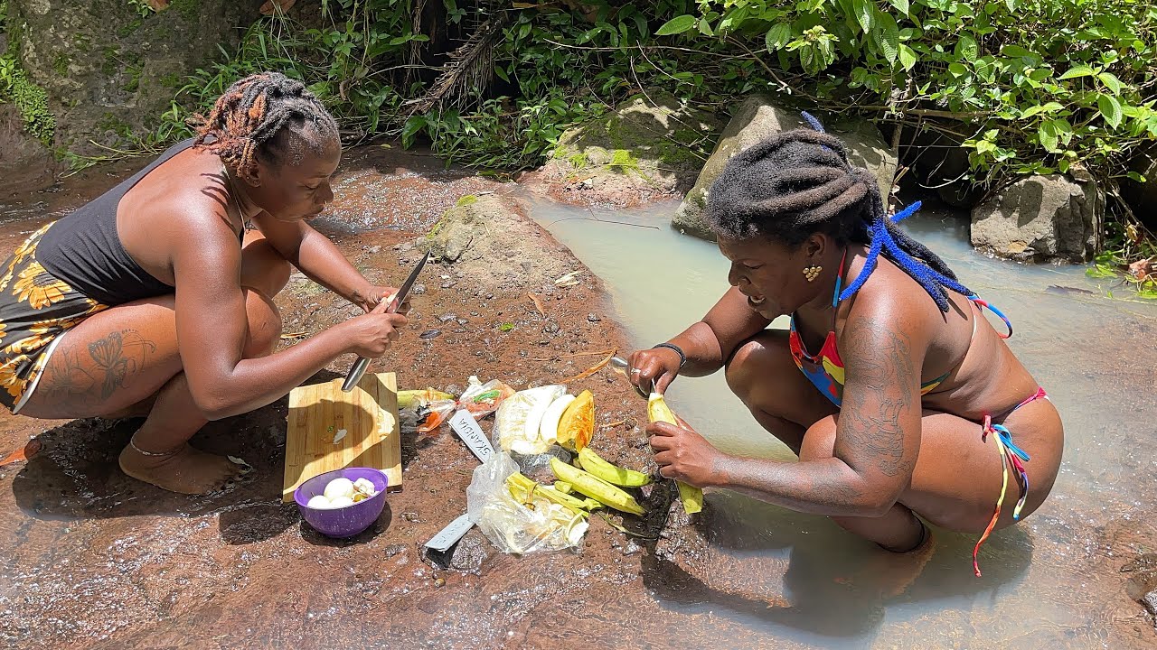 We Found A Mysterious Hidden Underwater Cave || One Pot Pigtail Bouillon || Summer24 With Subs