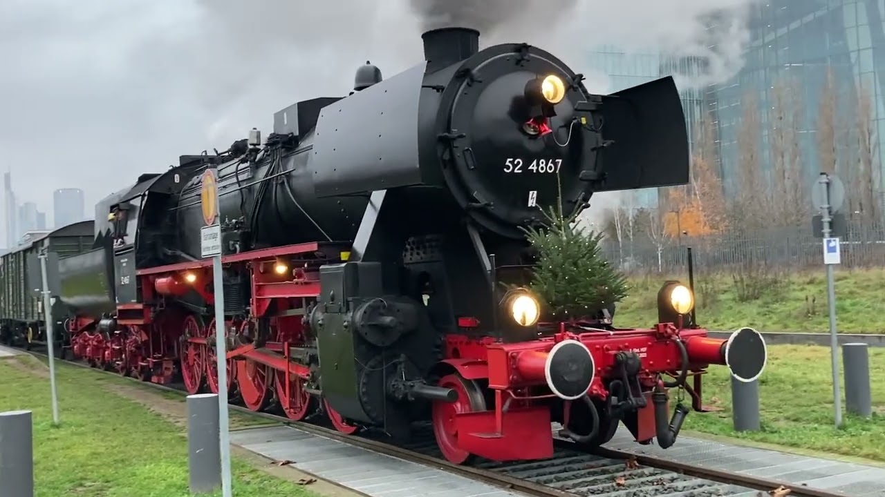 Hohe Häuser und Hafenbahn Frankfurt am Main Dezember 2025