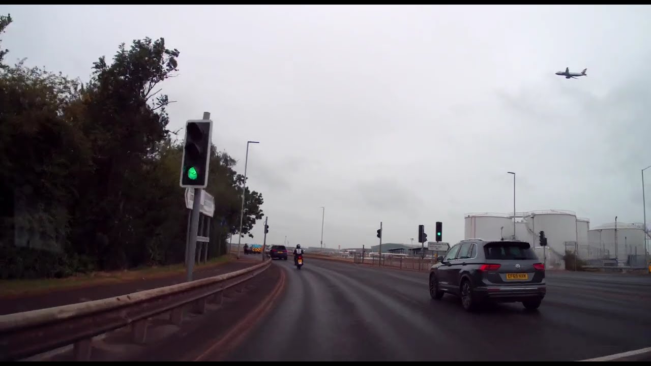 London Driving Dashcam 🇬🇧 | Scenic City Roads in Ultra HD 4K