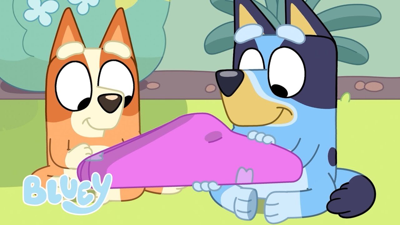 Bluey en Bingo spelen pakjes doorgeven!💙🧡 🎁 | Bluey - Officieel Nederlands kanaal