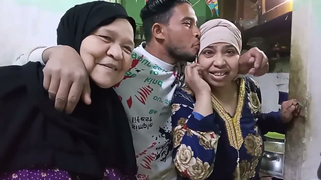 احلى شويه رز وبيتزا من ام سيد كل الدعاء بالشفاء ربنا يشفيها 👍👌👌👍🌹