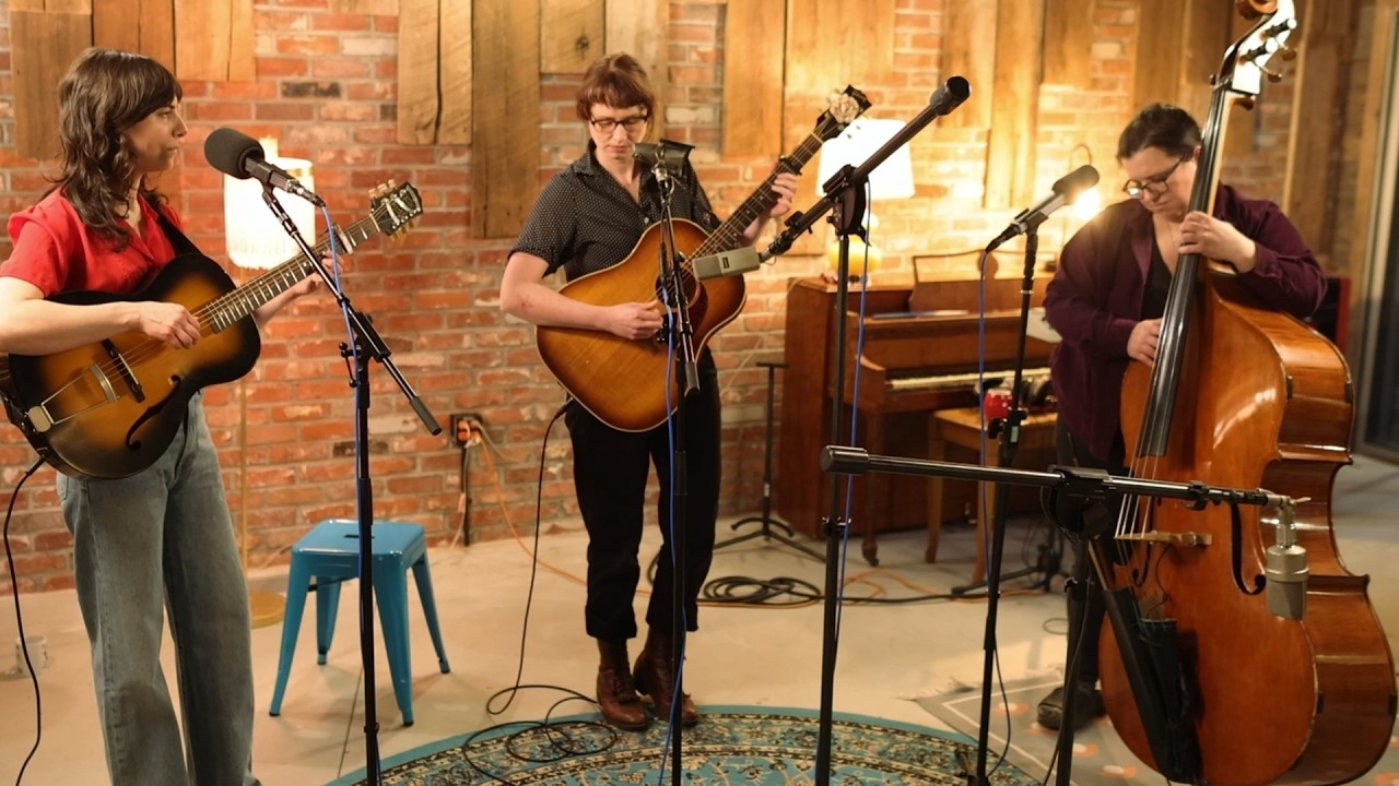 KC Is Lazy - Romeo - live @ No Fun Club