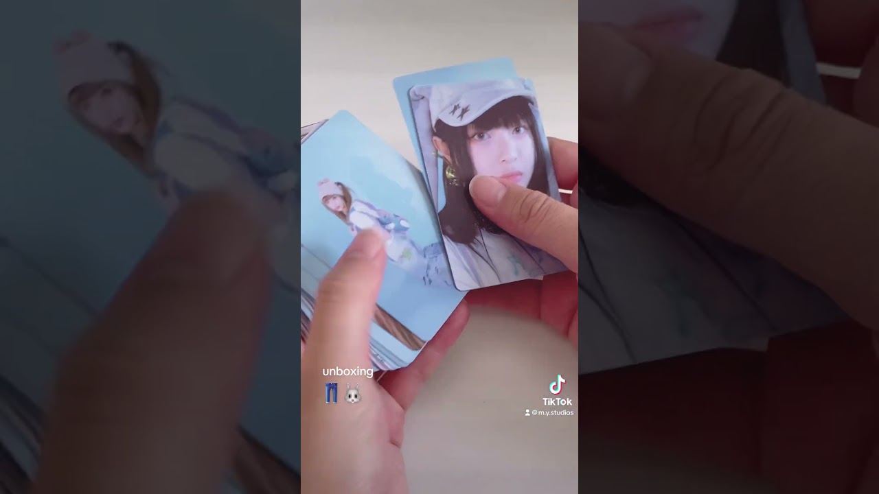 👖 ✧ unboxing newjeans lomo omg photocards | 𝘀𝗵𝗼𝗿𝘁