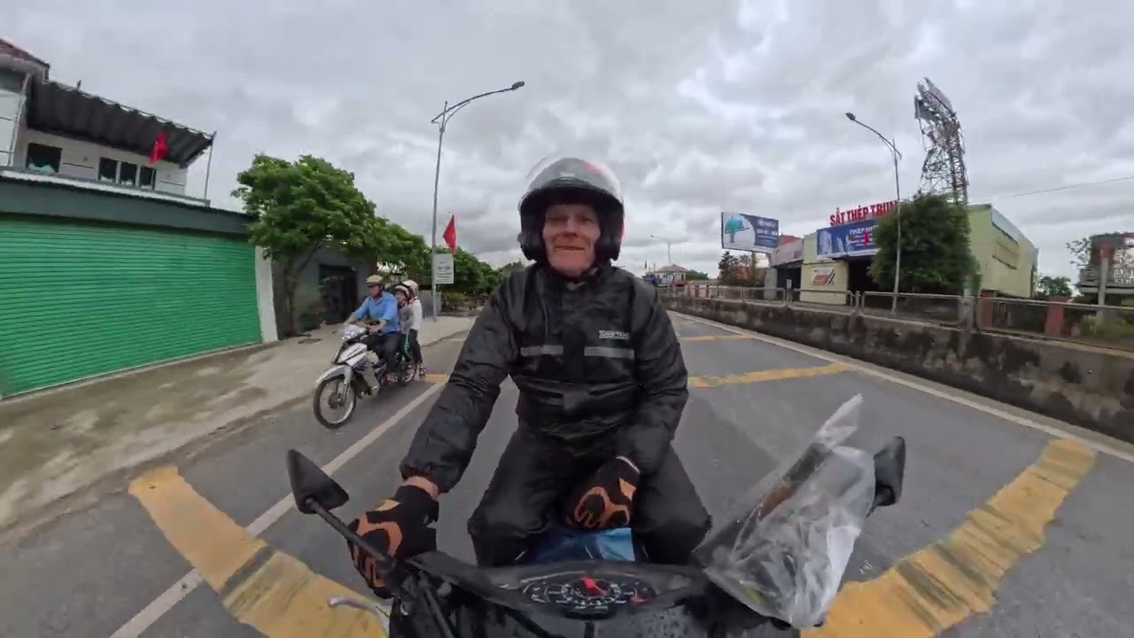 Episode Twelve, Day 12, Việt Aus Adventures. Quang Binh to Vinh 🇻🇳🇦🇺🛵🛵😁