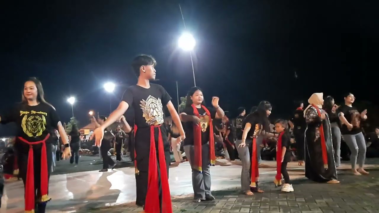 JATHILAN GAYENG TADARUS BUDAYA EKSOTIKA BUDAYA RELIGI LIVE MONUMEN BANTARANGIN..