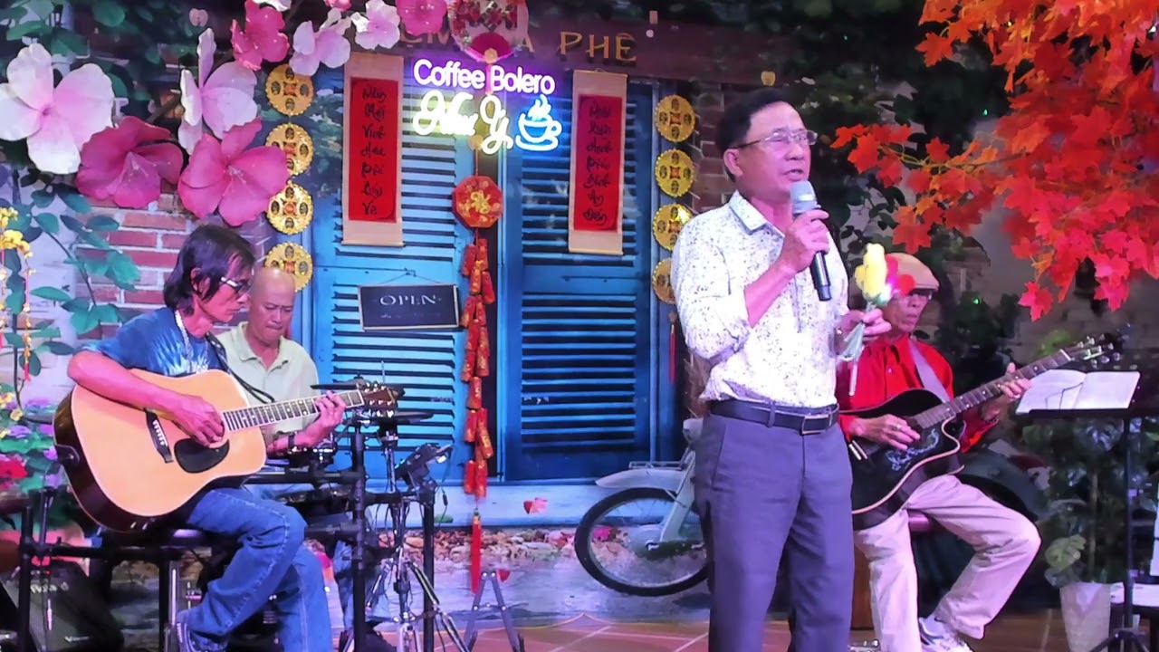 Gõ cửa (Một lần ghé thăm)  -  Sáng tác: Mạnh Quỳnh (trước 75) - Trình bày : Anh Tân