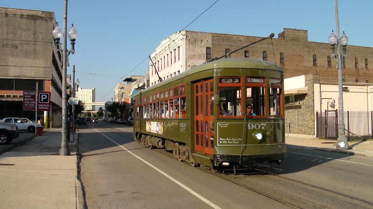 New Orleans -- St. Charles Streetcar Scenes - 2013