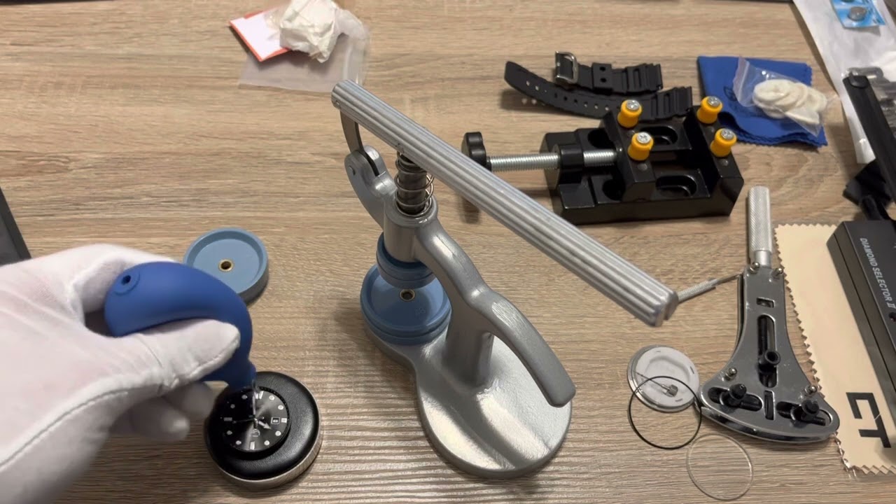 Sapphire crystal install on Casio Duro (plus strap swap) (Duro Mods)