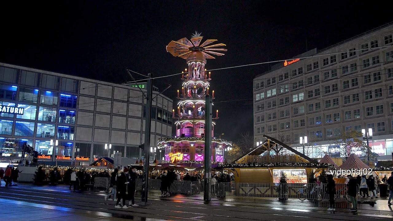 Weihnachtsmarkt auf dem Alexanderplatz 2021 Der Maskenball