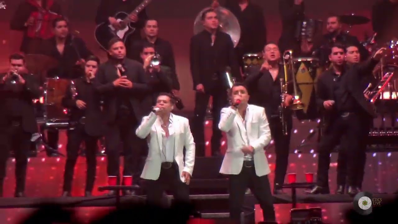 Jorge Medina & Josi Cuen - Llamada de mi ex  |  Juntos Tour ( Arena Monterrey, México )