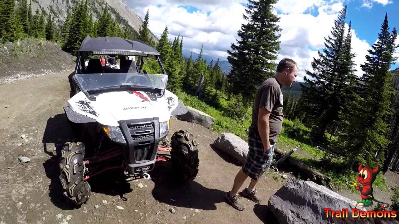 Crowsnest Pass - Plane crash trail
