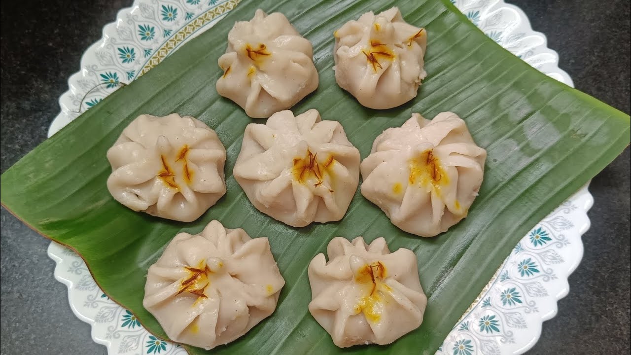 Ukadiche Modak Recipe | उकडीचे मोदक.