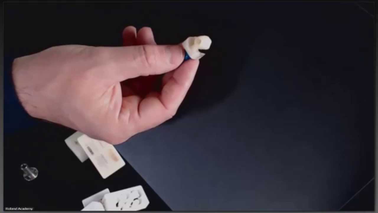 Salte a la producción dental digital con la fresadora dental DWX-4