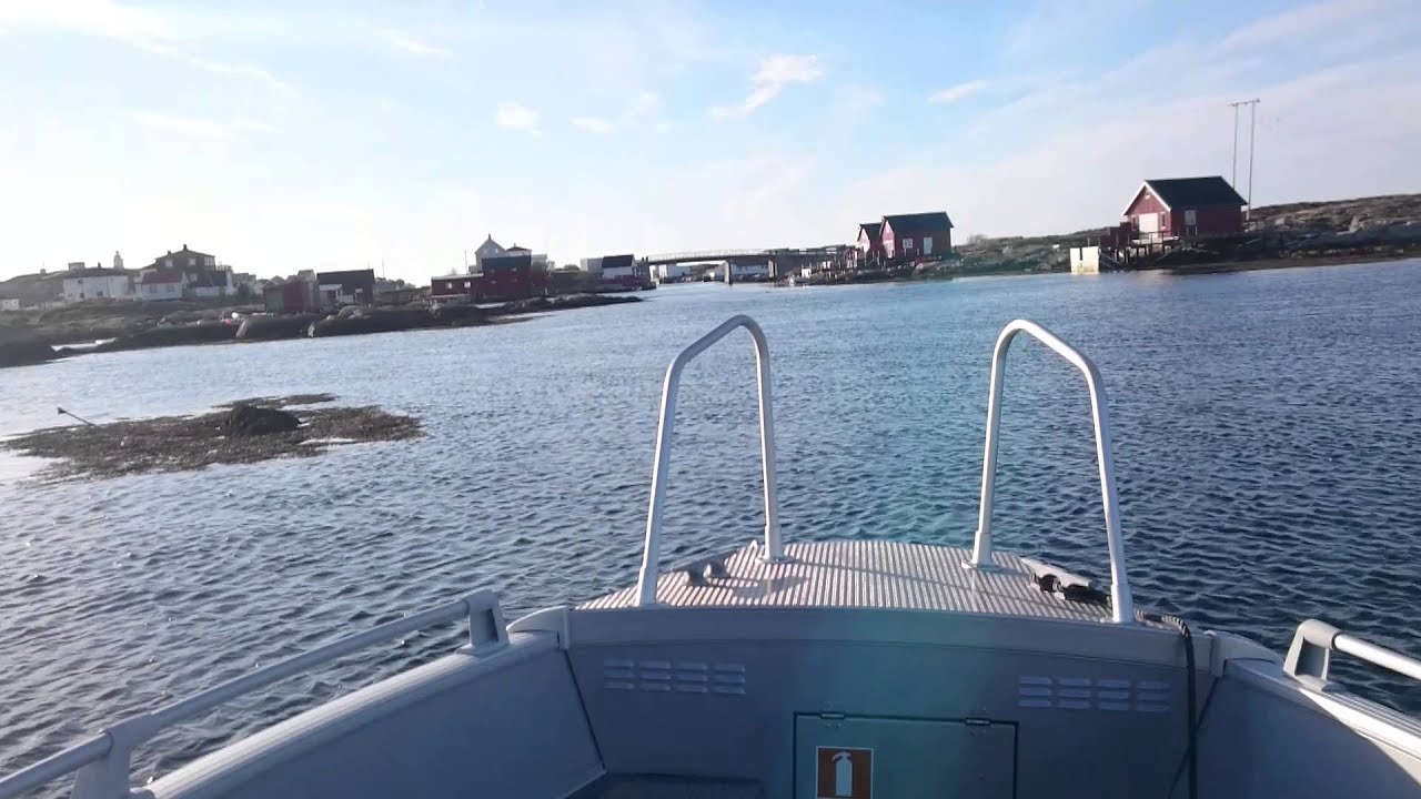 Buster Magnum traveling  into Sula in Frøya