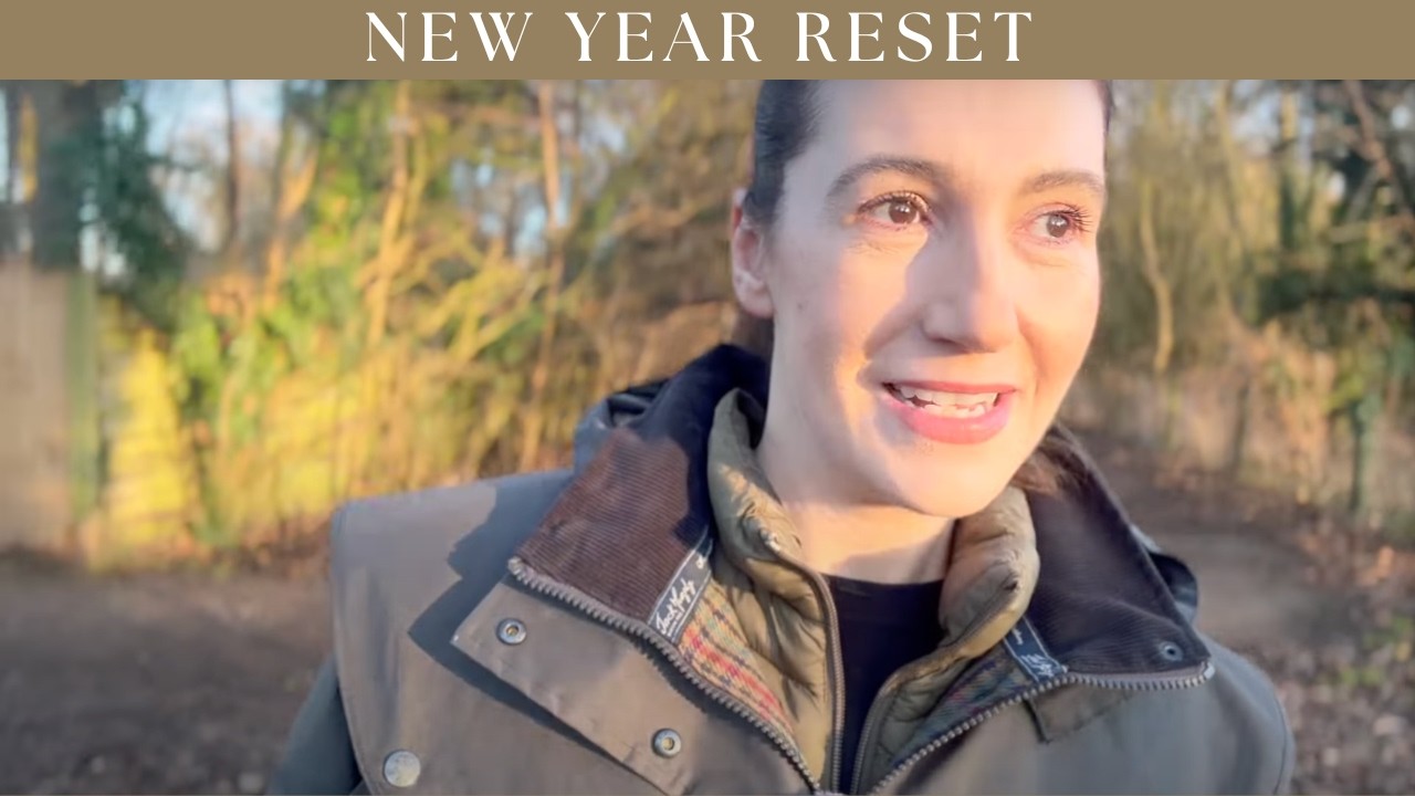 COSY AND SLOW LIVING VLOG; Home organisation, winter walks, wholesome recipe and catch up
