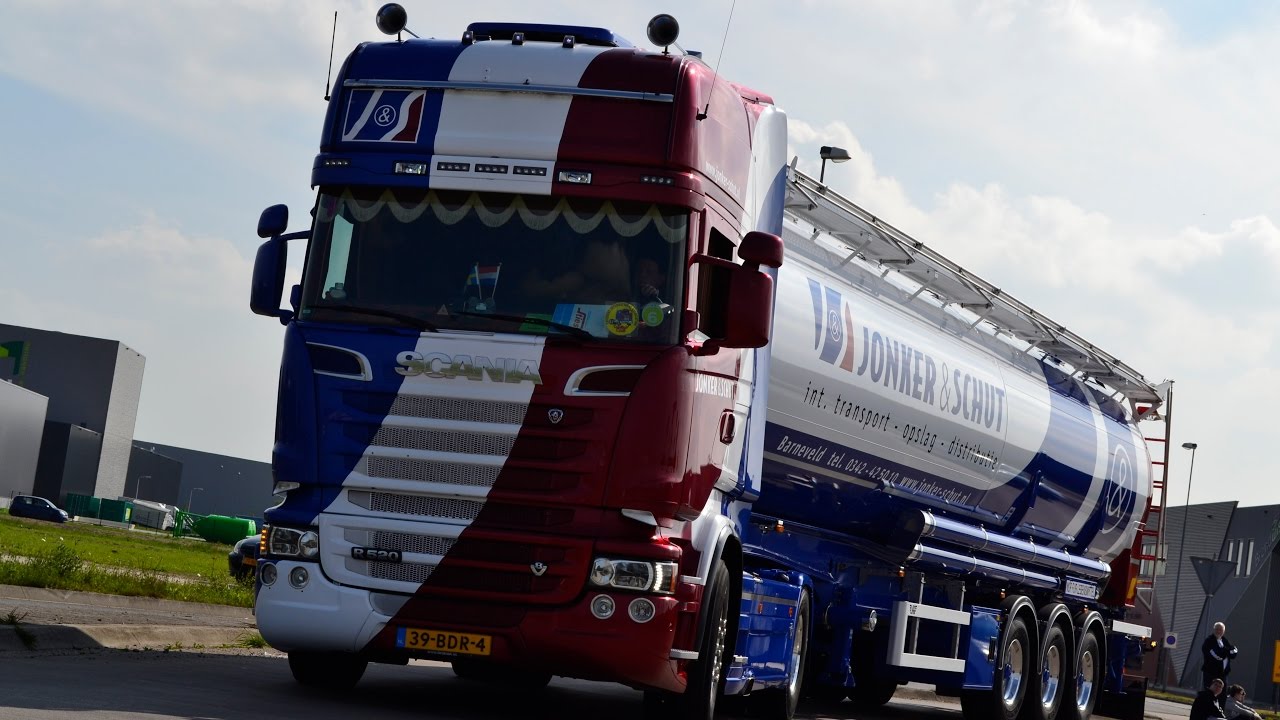 UITTOCHT WSI MODELS XXL 2017 - The Movie