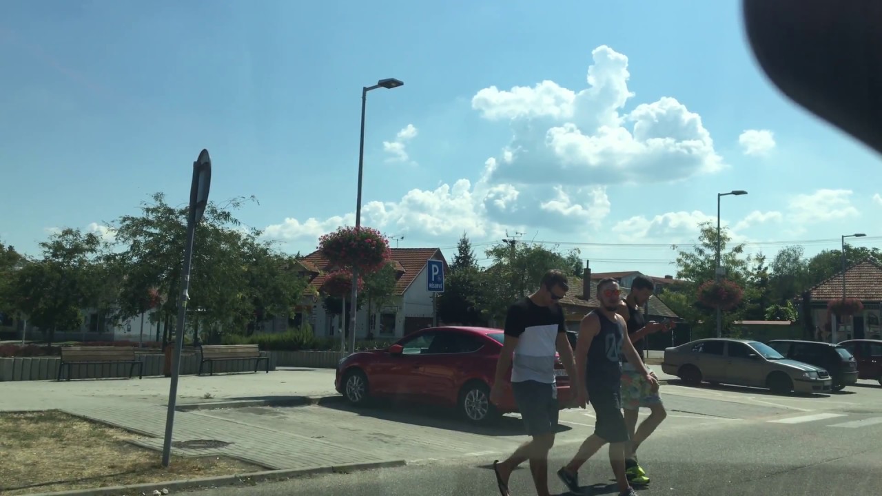 &Scaron;t&uacute;rovo - Gockern - P&aacute;rk&aacute;ny v&aacute;ros Szlov&aacute;ki&aacute;ban, a Nyitrai ker&uuml;let &Eacute;rsek&uacute;jv&aacute;ri j&aacute;r&aacute;s&aacute;ban.
