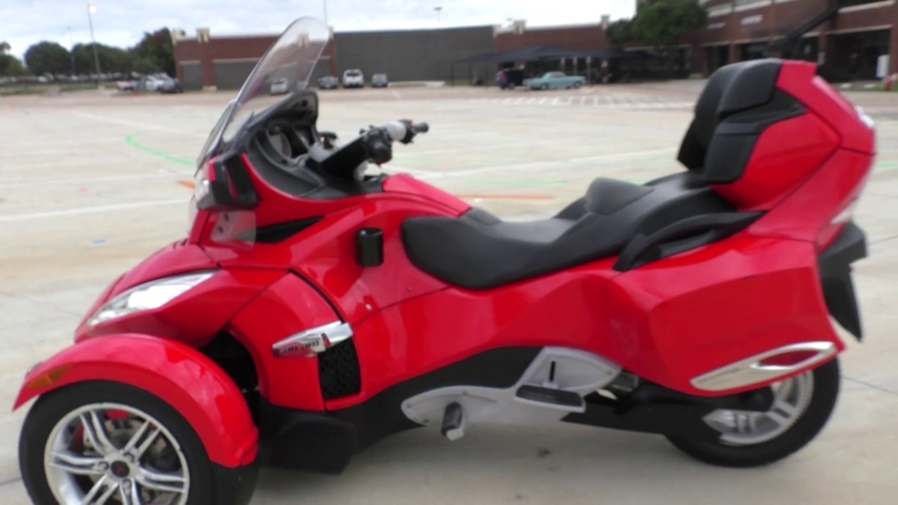000879   2011 Can Am Spyder RT SE5