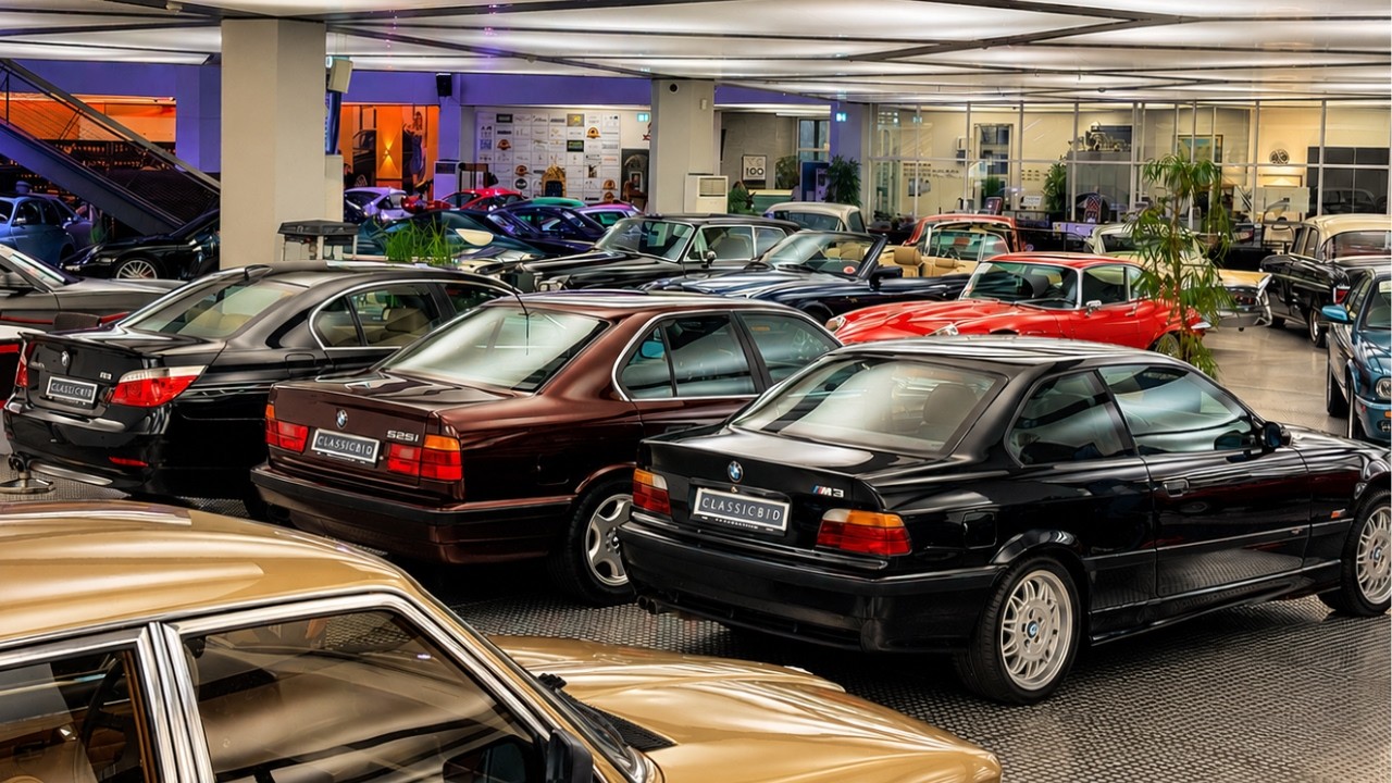 Los tesoros de una EMPRESA que SUBASTA COCHES en ALEMANIA 🇩🇪