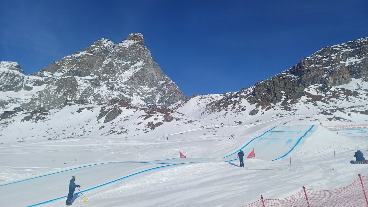 View of the Matterhorn from Super G Cervino. Slopes Plateau Rosa, Fornet, Plan Maison, Plan Torrete