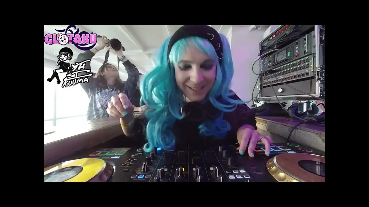 Anime Rave on a Boat w/ Kuuma (Anisong, Breakbeat, Vocaloid)