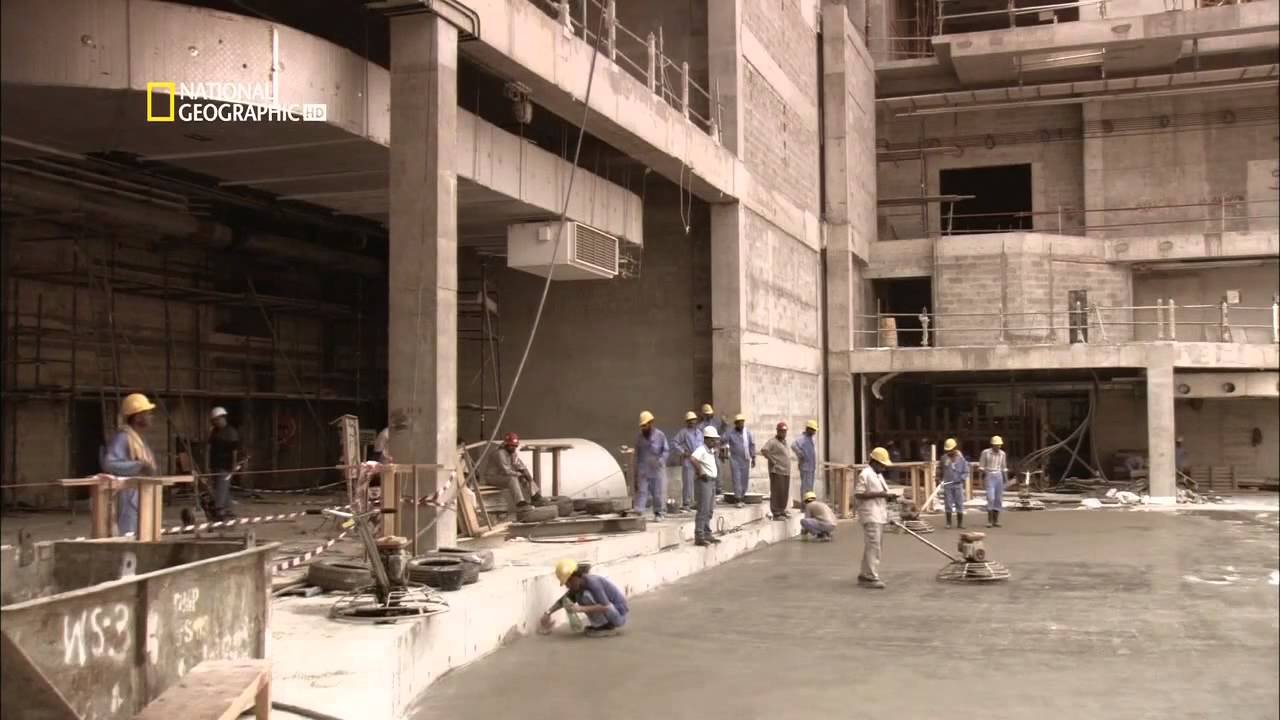 Superestructuras  El Macrocentro comercial de Dub&aacute;i