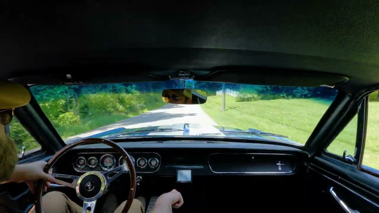 1965 Mustang - 347 stroker / X pipe / Magnaflow mufflers