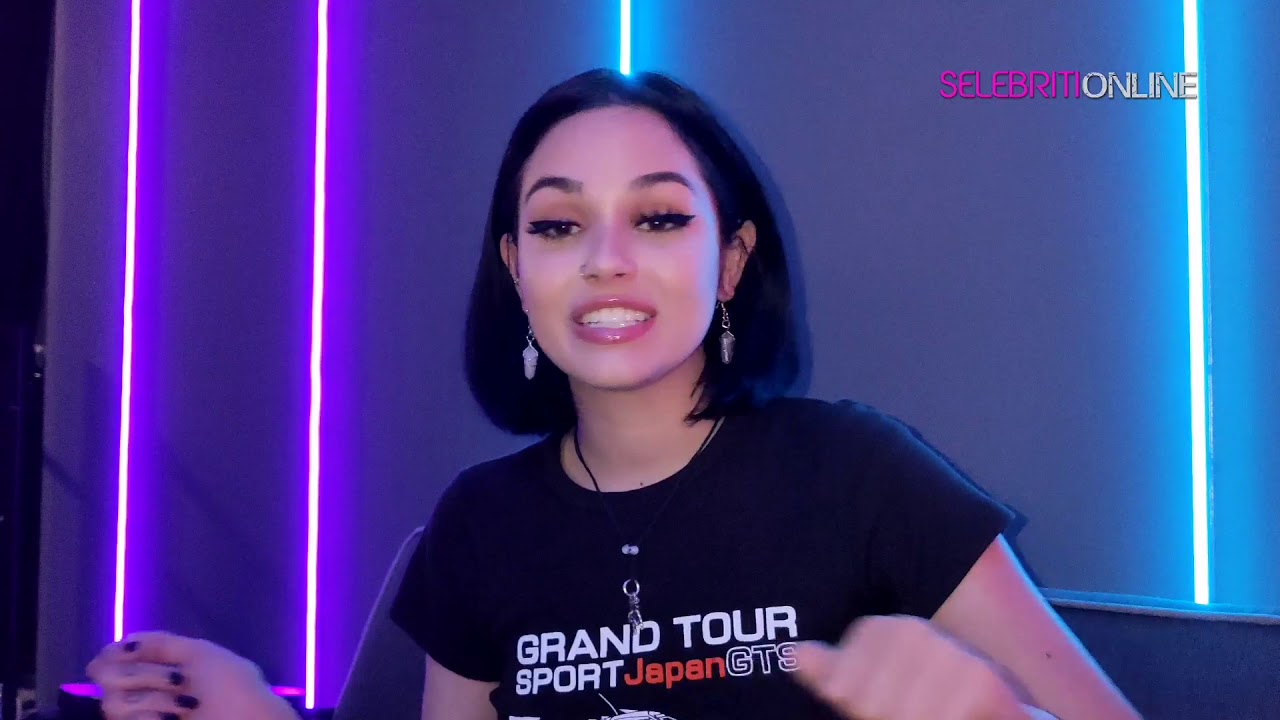 Exclusive Interview With Maggie Lindemann