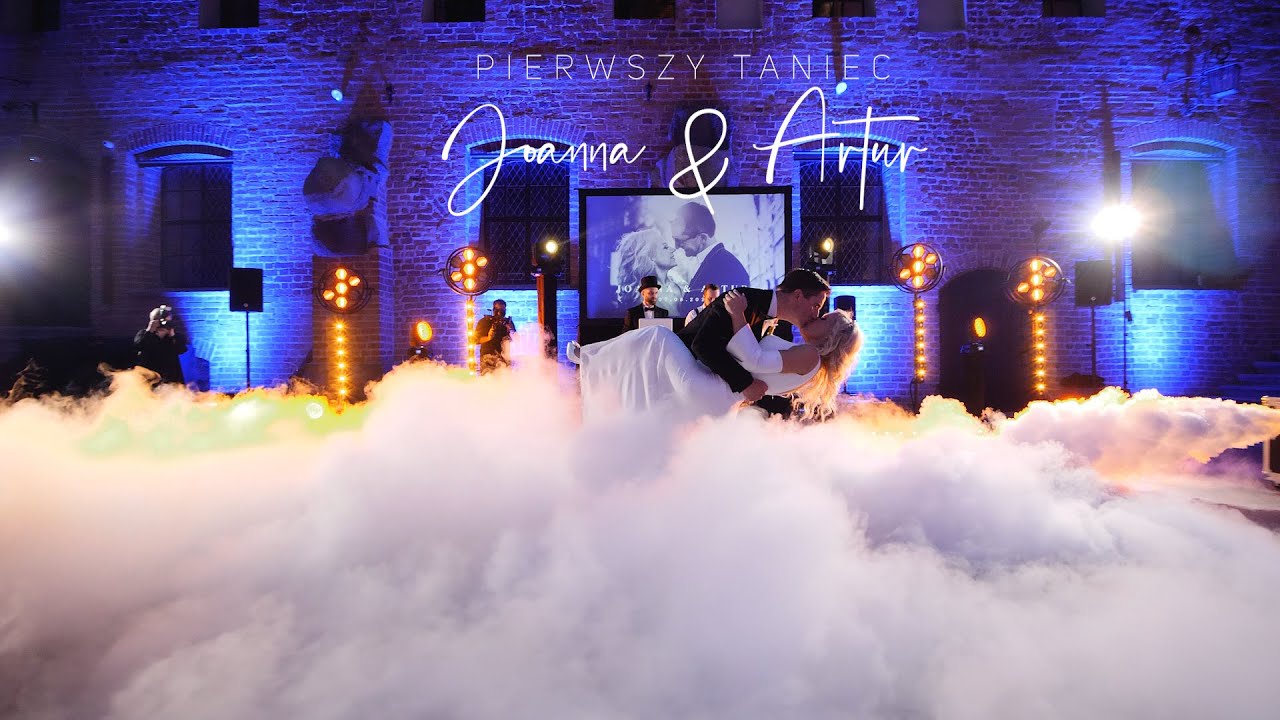 Królewski pierwszy taniec w chmurach na zamku w Gniewie oraz przepiękny pokaz fajerwerków! Must see!