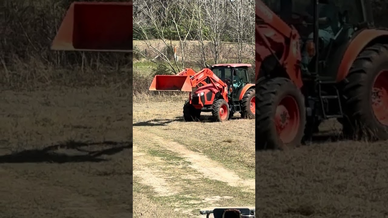 Spreading dirt but outside the cab #kubota #agriculture #dirt #kubotatractor 