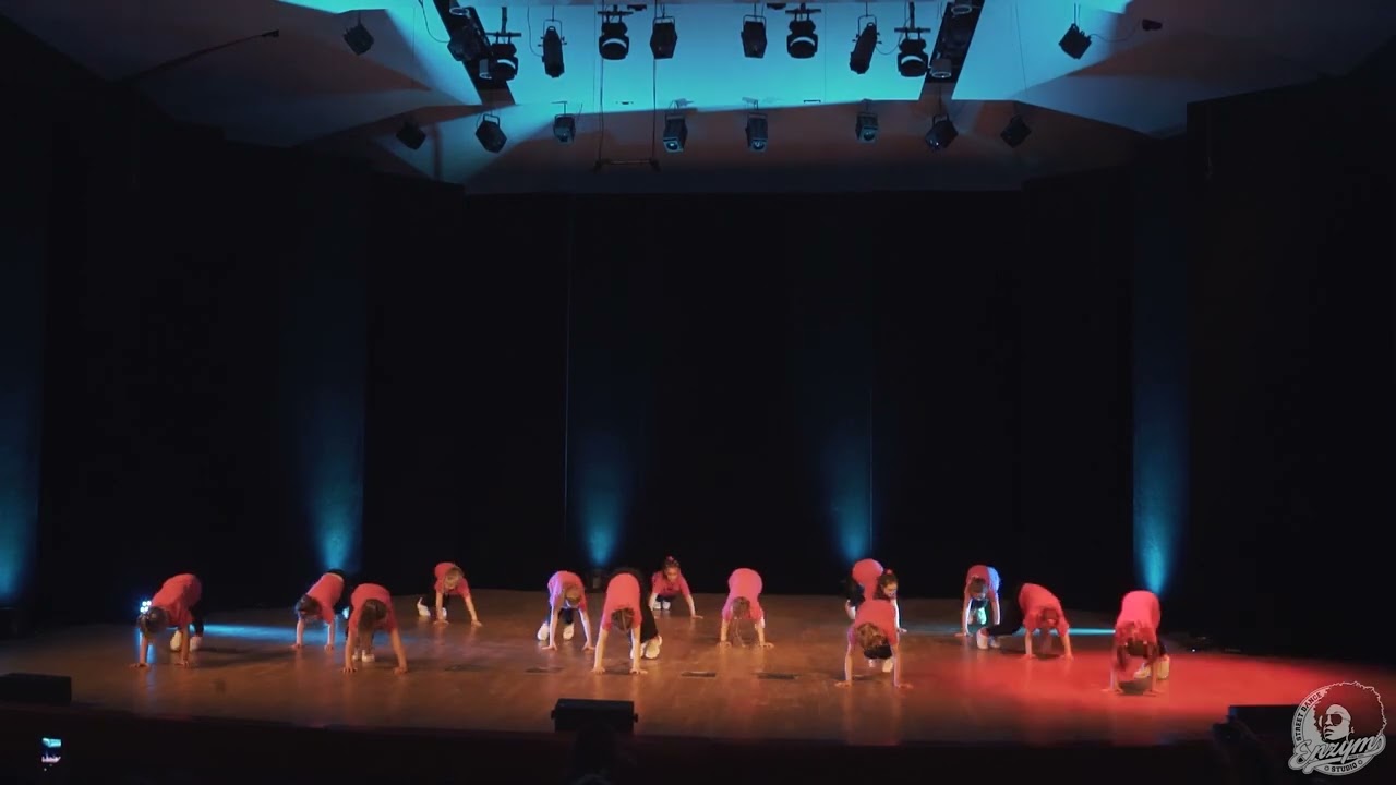 ENZYM Show 2022 grupa Hip-Hop Kids medium tre Aga T.