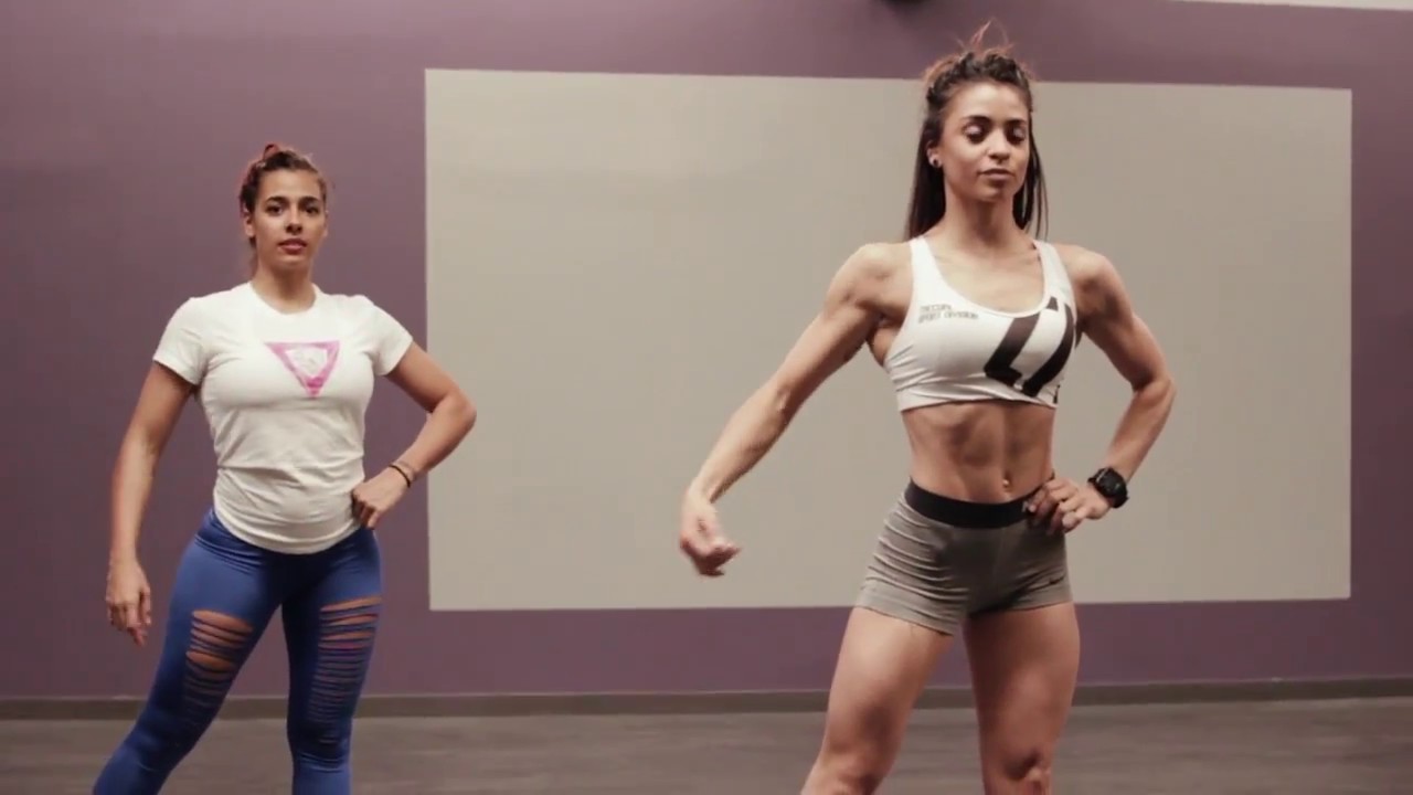 Clase de posing - Bikini Fitness | By Ginna Pedrós