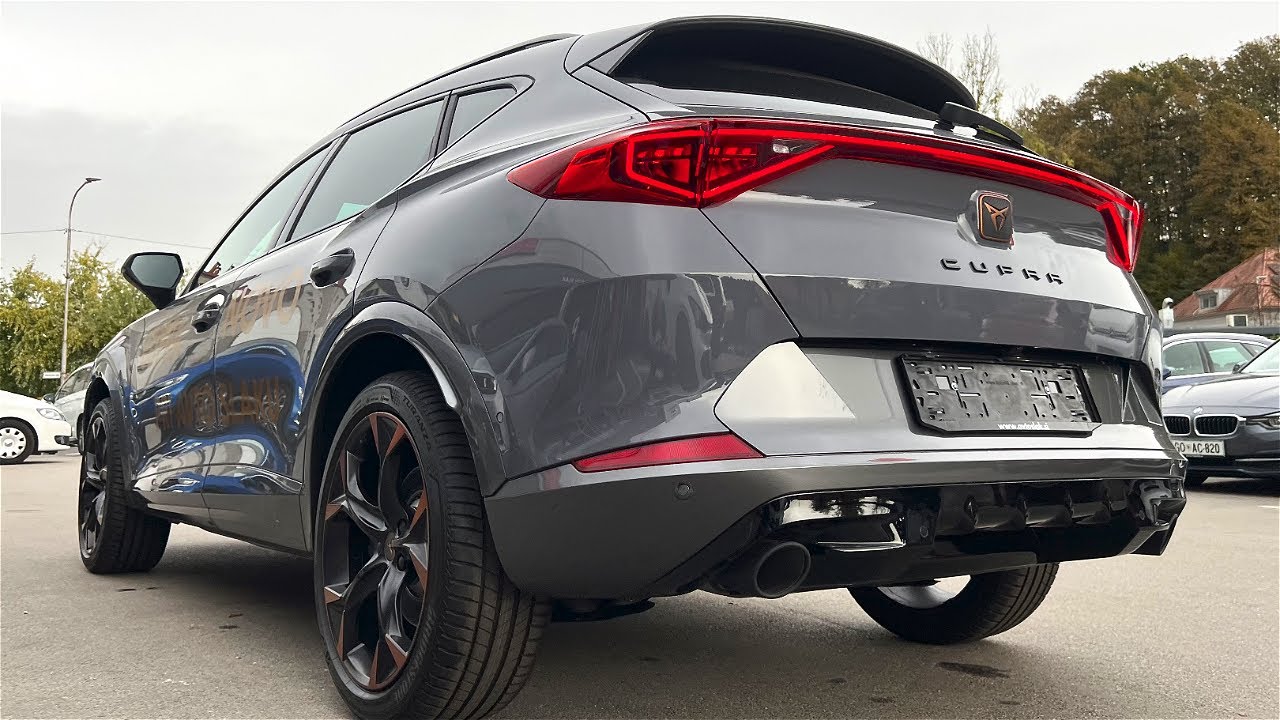 2023 CUPRA Formentor VZ (245 hp) -  Startup and REVS
