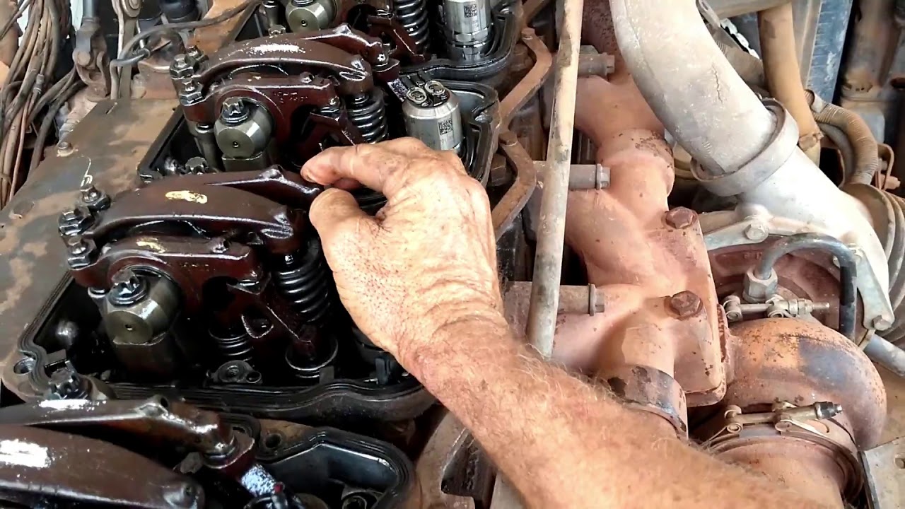 Como calibrar as válvulas do Scania sem usar tabela