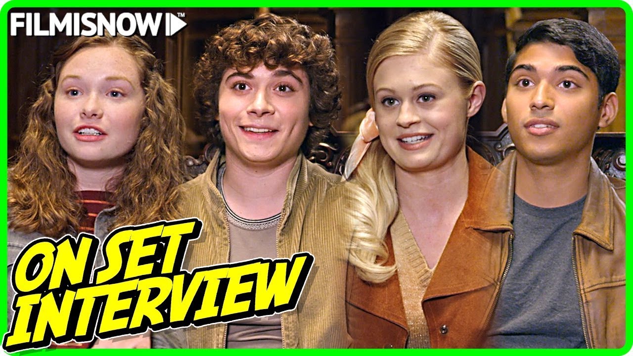SCARY STORIES TO TELL IN THE DARK | Cast On-set Interview