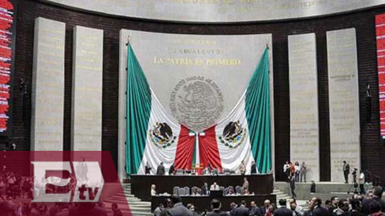 Senado aprueba ley para regular deuda de estados / Kimberly Armengol