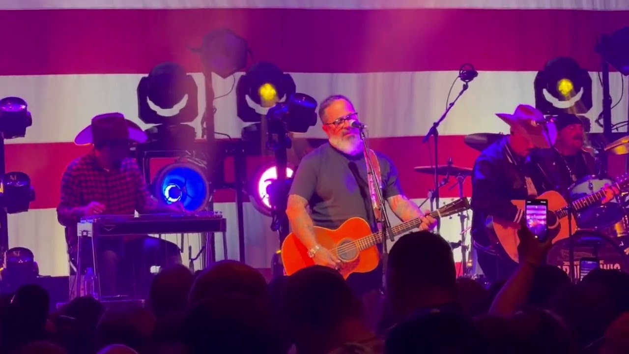 Granddaddy’s Gun by Aaron Lewis & The Stateliners 2/28/2026