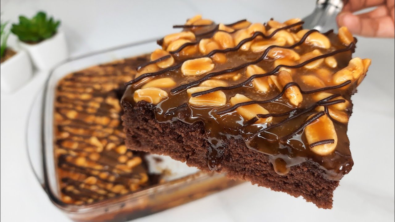 Snickers Cake That Melts In Your Mouth Such A Delicious Homemade Chocolate Cake! Only 1 Egg!