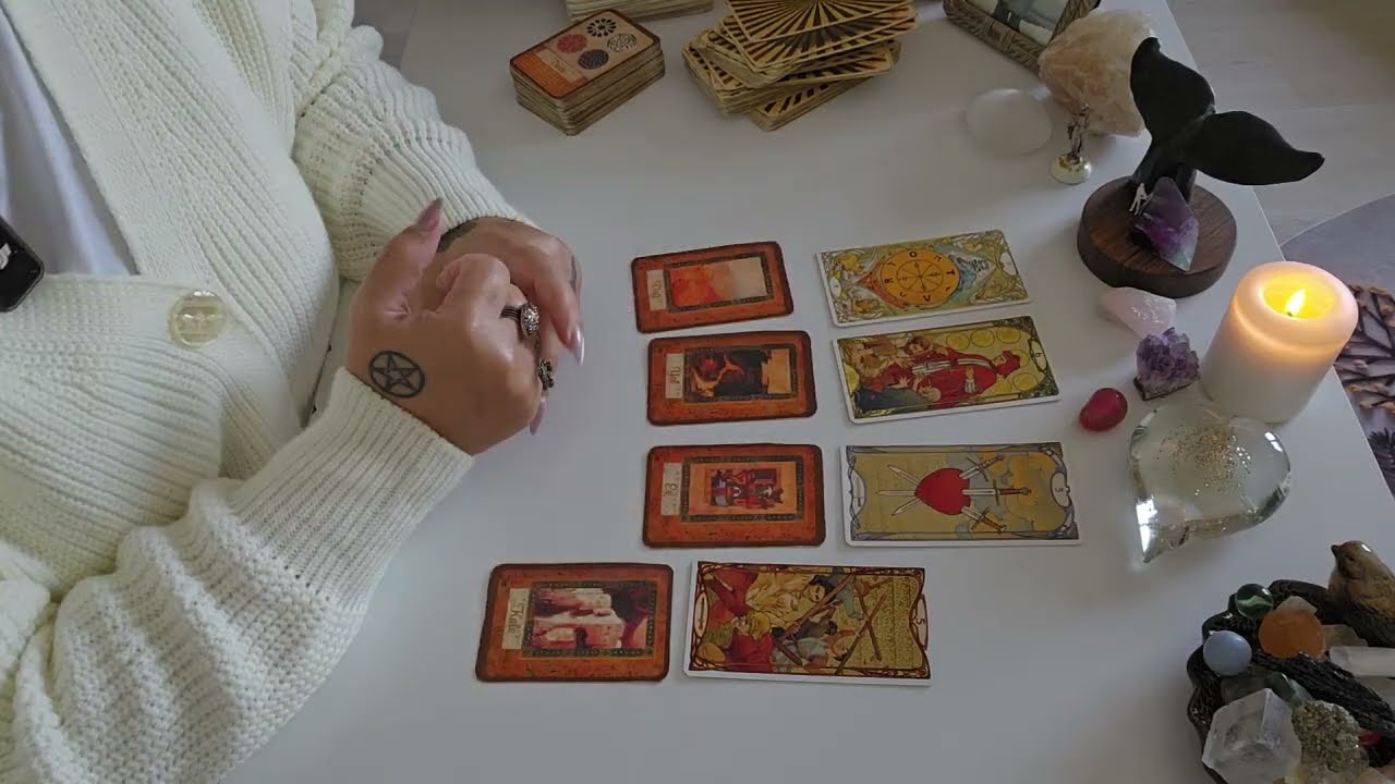☝🏻 Aklındaki Kişi ŞU ANDA SENİNLE ilgili ne DÜŞÜNÜYOR❣️ #aklımdakikişitarot #tarot #nedüşünüyor 