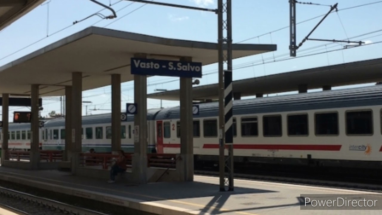 ANNUNCI ALLA STAZIONE DI VASTO - SAN SALVO.