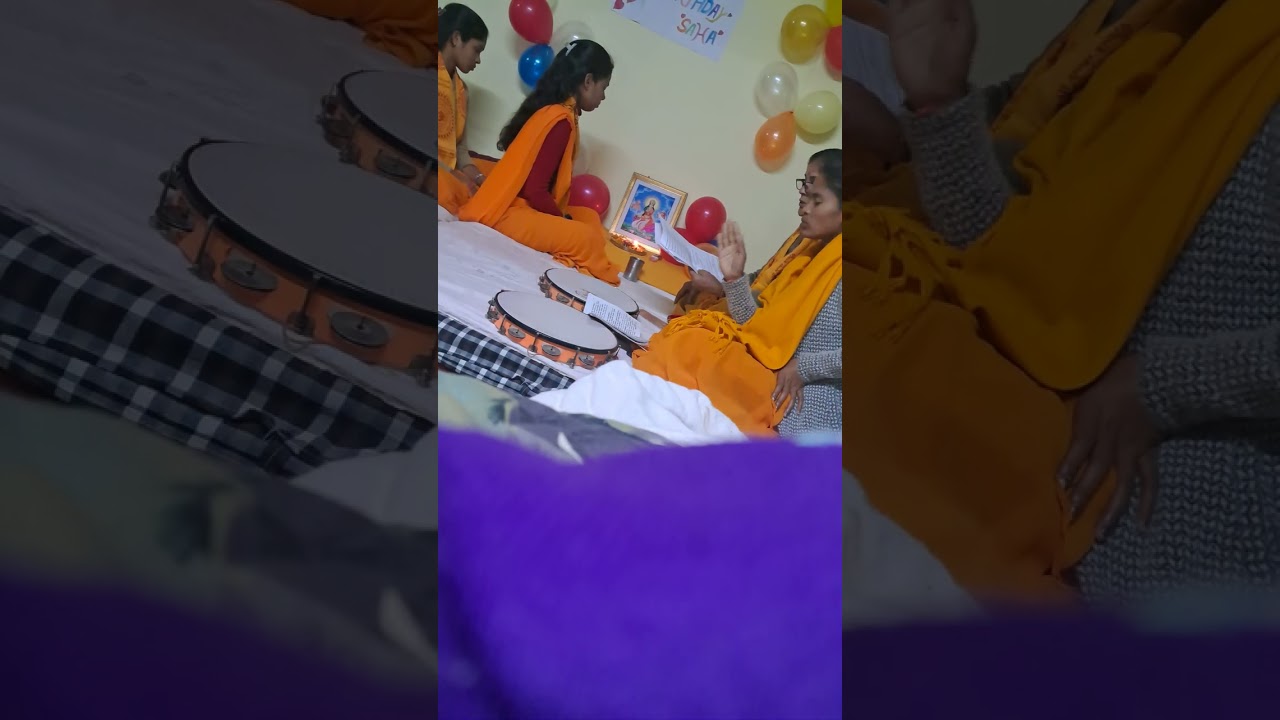शांतिकुंज हरिद्वार में बहनों के साथ भाव भरा दीपयज्ञके माध्यम से शाहा मरापी का जन्म दिवस मनाया गया🙏🏻