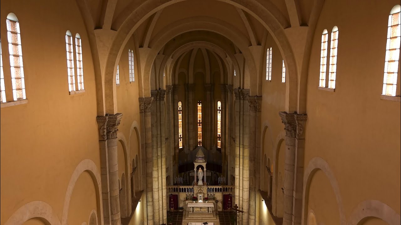 BASILICA DI SANTA TERESA DEL BAMBIN GESU', Anzio (Roma)