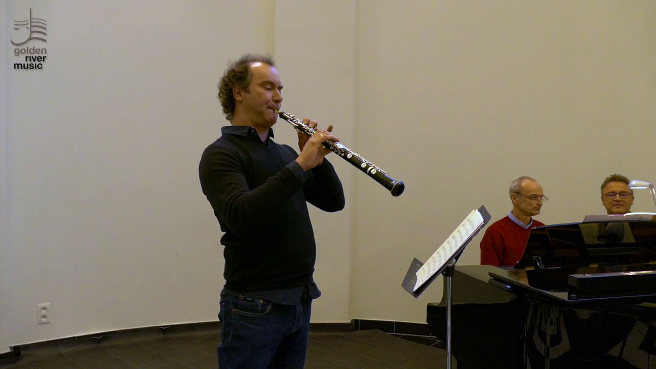 Blow your horn - Music for Oboe and piano