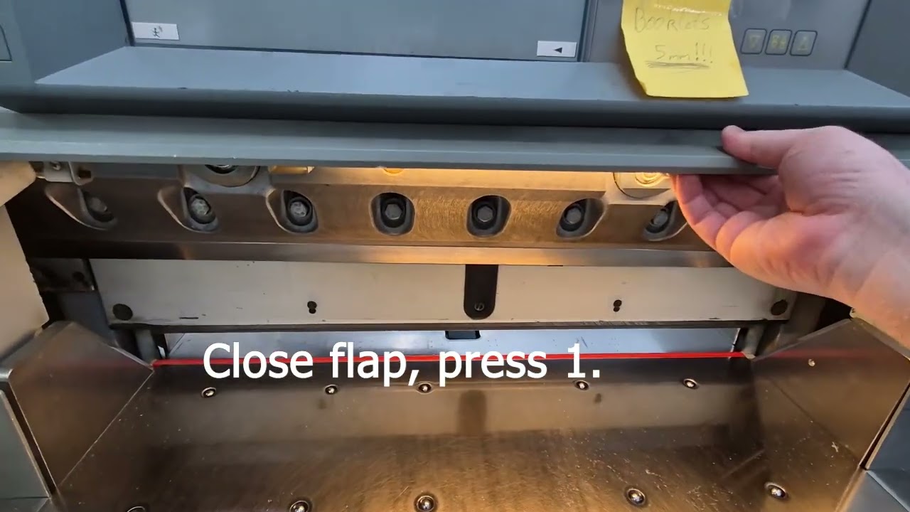 Polar 78 XT - Guillotine Blade Change Tutorial