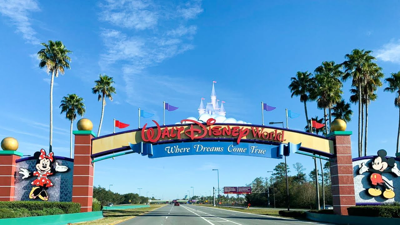 Man Arrested on Disney's Discovery Island | Current Story Update!
