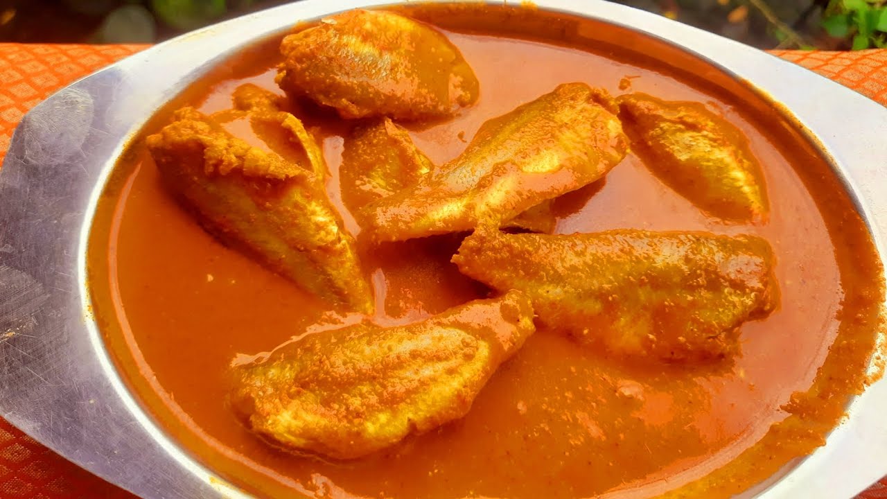 Mangalorean style rainy season special Kallur fish saaru