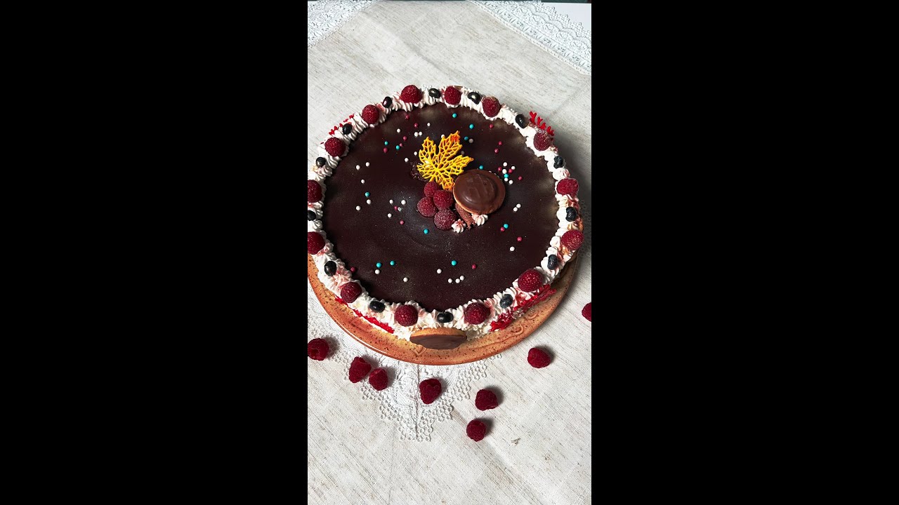 Prăjitură cu Mere și Cremă de Brânză – Rețeta cea mai pufoasă și cremoasă! 🍎🍰