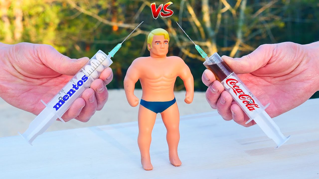 Stretch Armstrong vs Coca Cola and Mentos